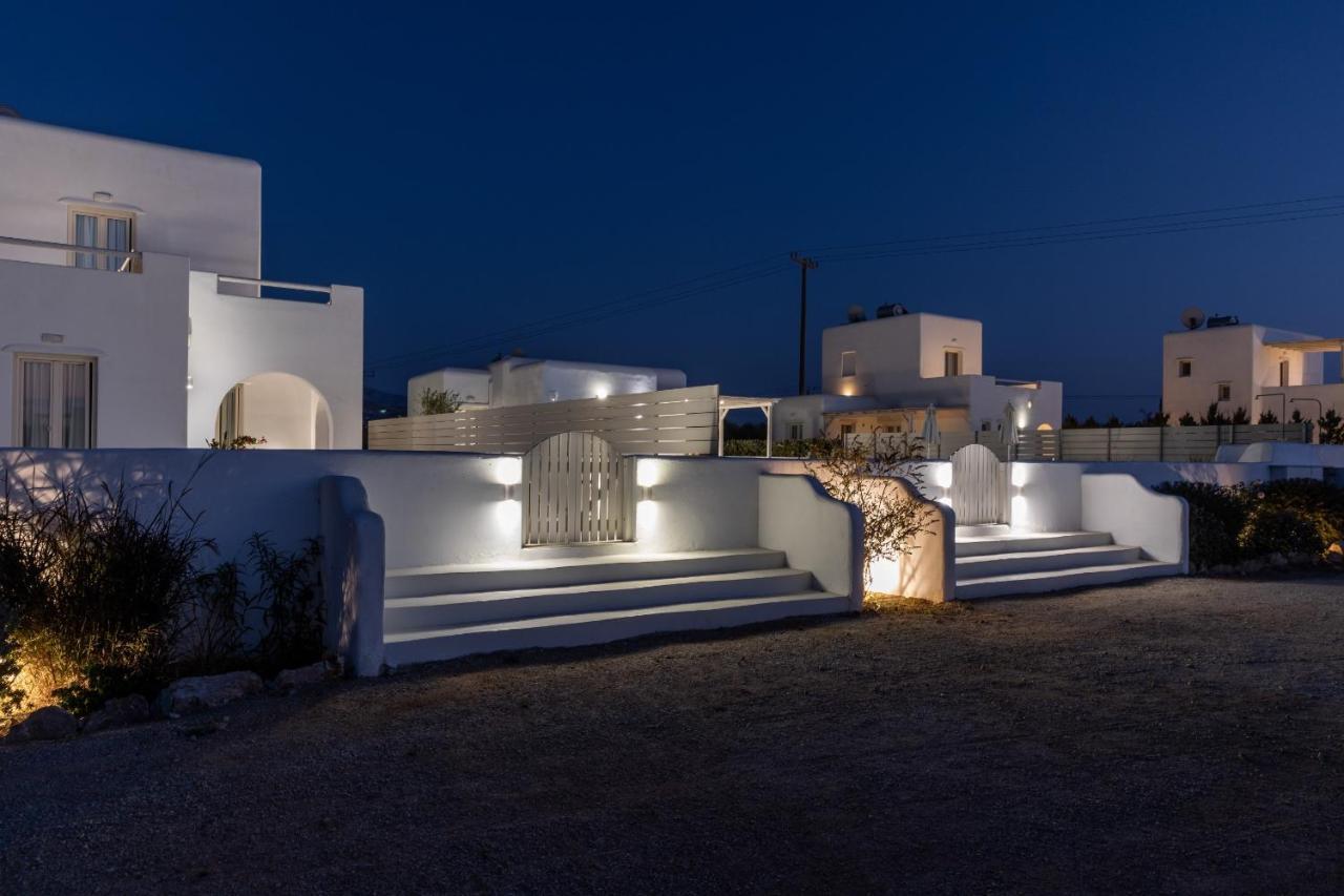 Naxian Lounge Villas Naxos City ภายนอก รูปภาพ